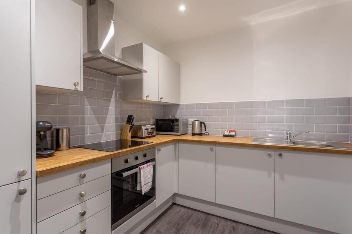 Amazing 1 Bedroom Apartment Leeds Leeds  Buitenkant foto